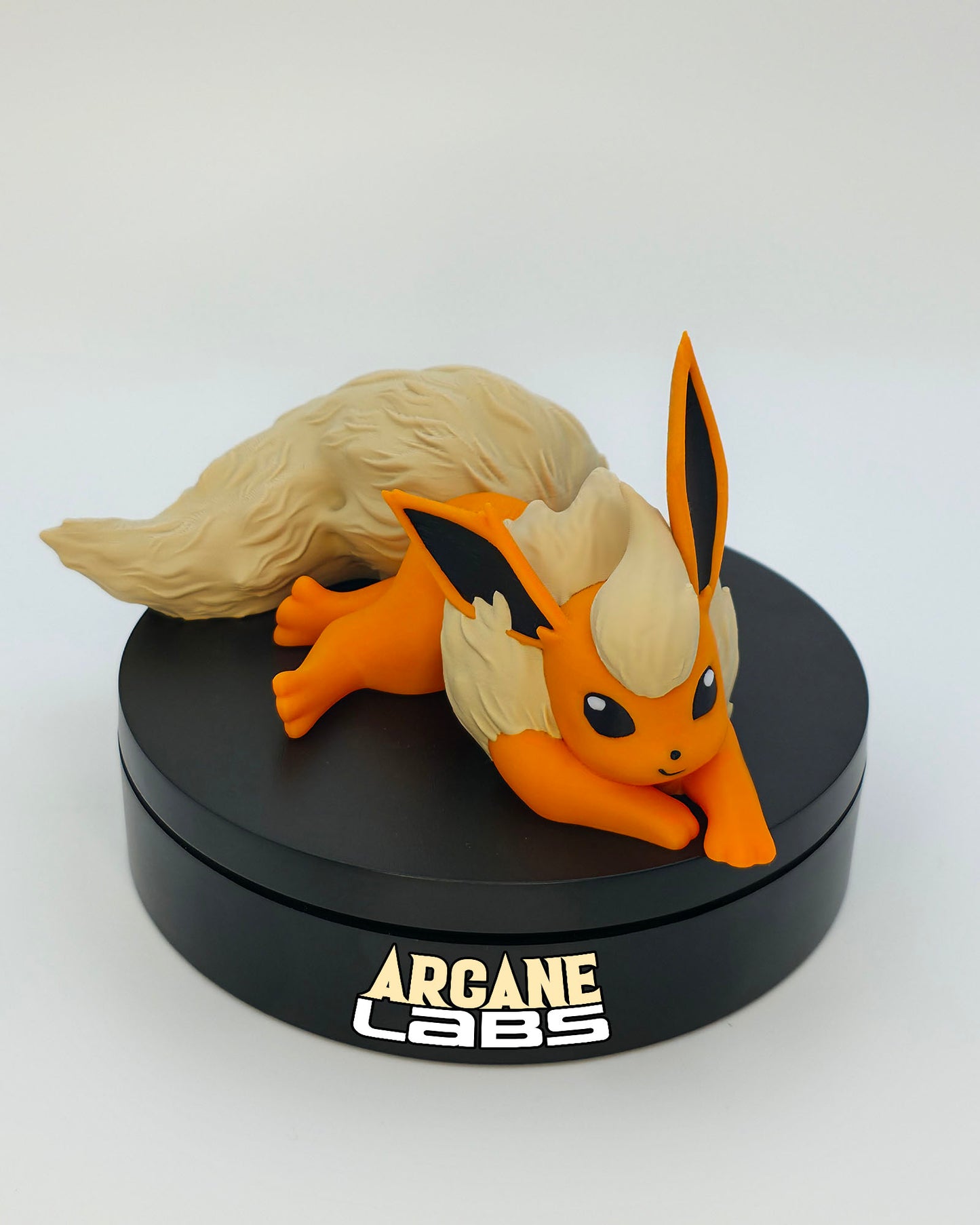 Mini Flareon Pokémon Statue