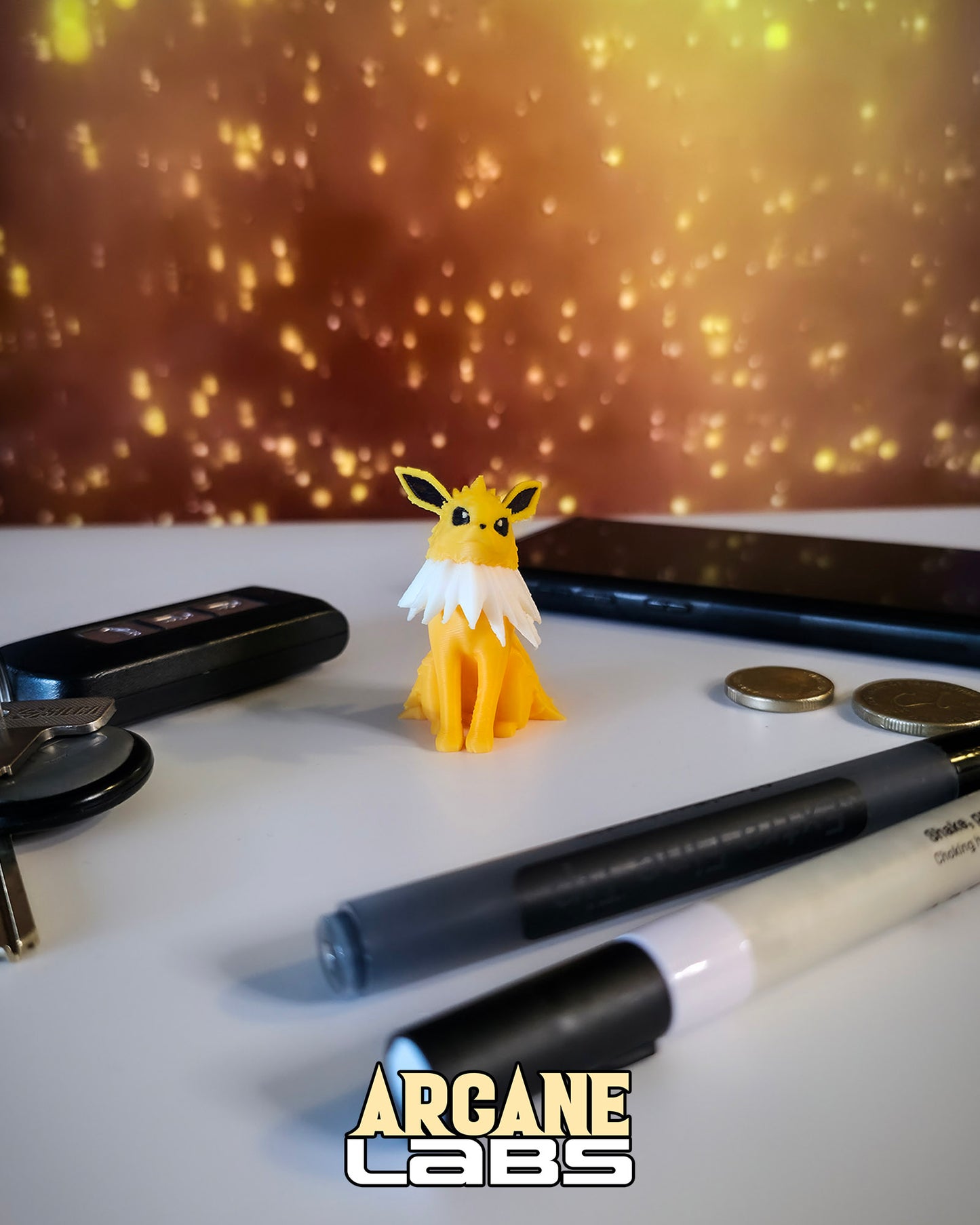 Mini Jolteon Pokémon Statue